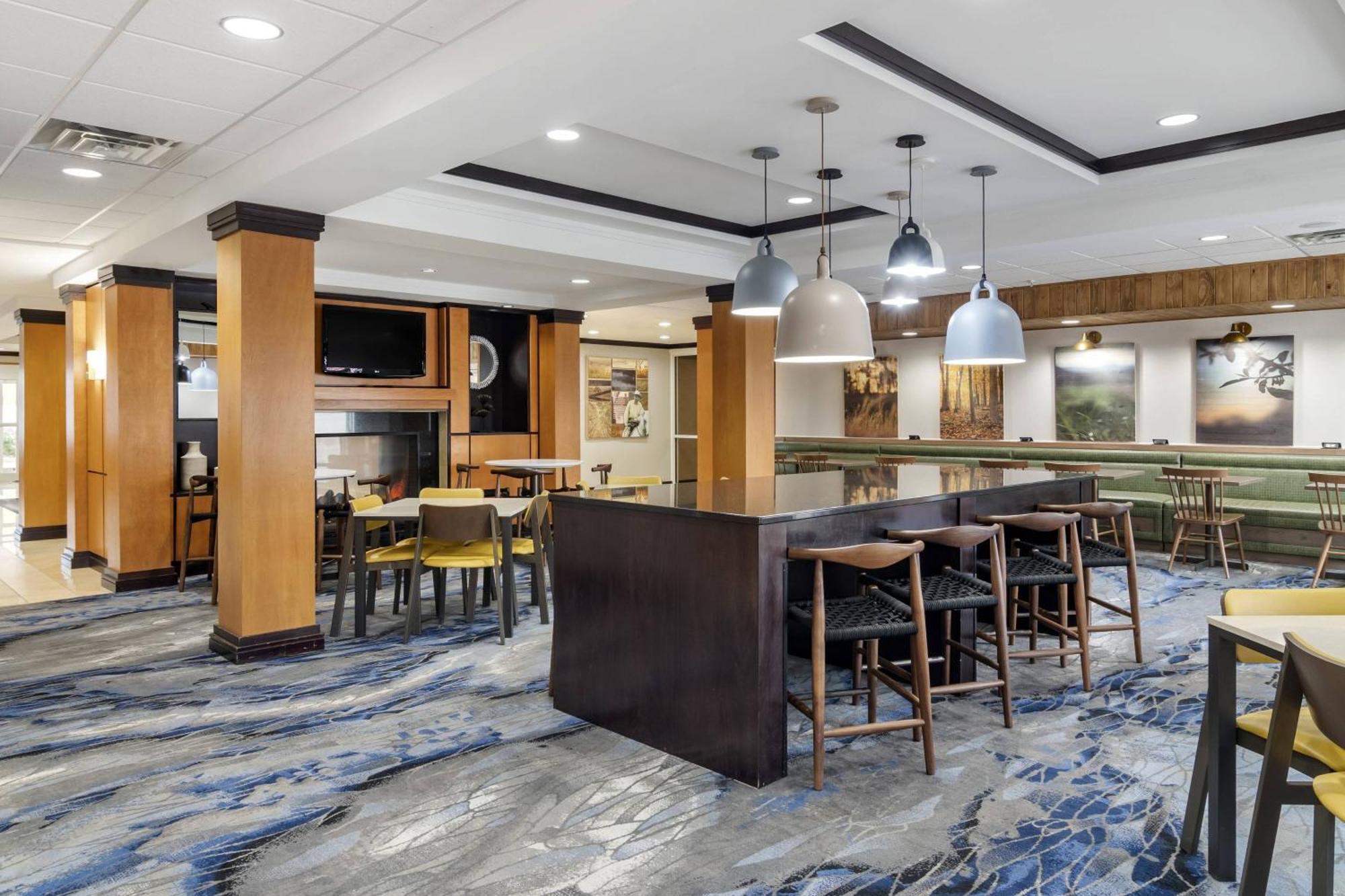 Fairfield Inn & Suites By Marriott Commerce Zewnętrze zdjęcie